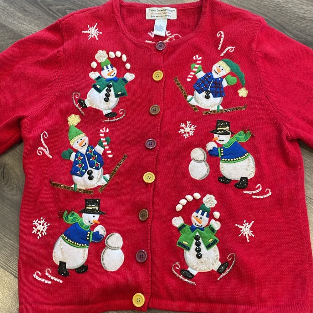 🎄Adorable button Christmas Sweater/cardigan.  Red sweater with snowmen, size L - Picture 4 of 9